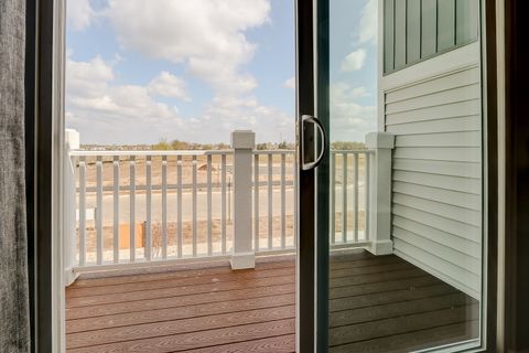 Tiny photo for 402 Comstock Road, South Elgin, IL 60177 (MLS # 12620497)