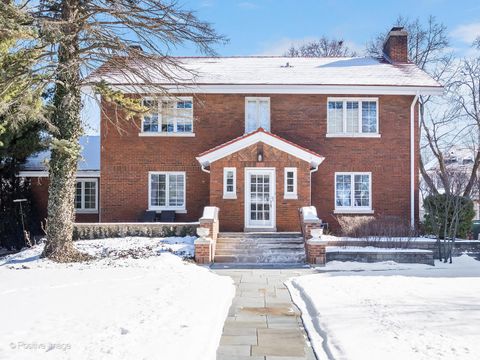 Tiny photo for 225 S Stone Avenue, La Grange, IL 60525 (MLS # 12556625)