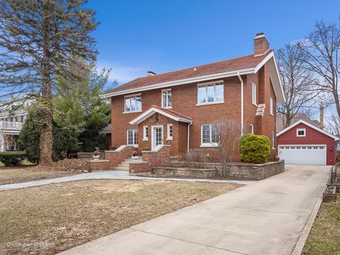Tiny photo for 225 S Stone Avenue, La Grange, IL 60525 (MLS # 12556625)