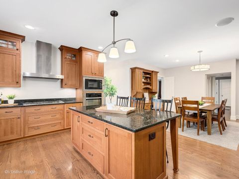 Tiny photo for 225 S Stone Avenue, La Grange, IL 60525 (MLS # 12556625)