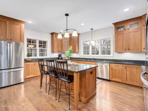 Tiny photo for 225 S Stone Avenue, La Grange, IL 60525 (MLS # 12556625)