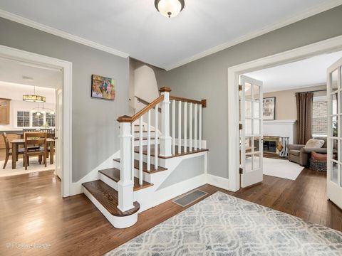 Tiny photo for 225 S Stone Avenue, La Grange, IL 60525 (MLS # 12556625)