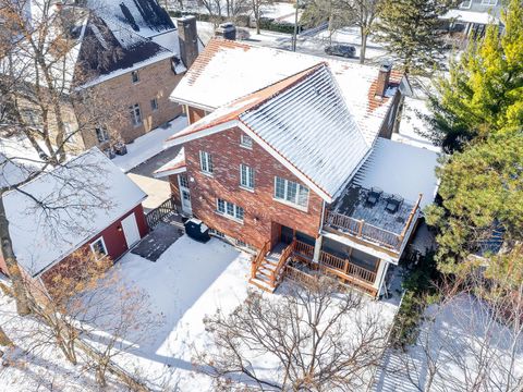 Tiny photo for 225 S Stone Avenue, La Grange, IL 60525 (MLS # 12556625)