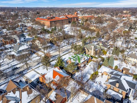 Tiny photo for 225 S Stone Avenue, La Grange, IL 60525 (MLS # 12556625)