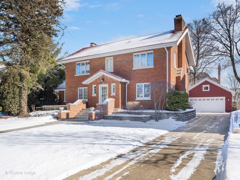 Tiny photo for 225 S Stone Avenue, La Grange, IL 60525 (MLS # 12556625)