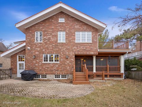 Tiny photo for 225 S Stone Avenue, La Grange, IL 60525 (MLS # 12556625)