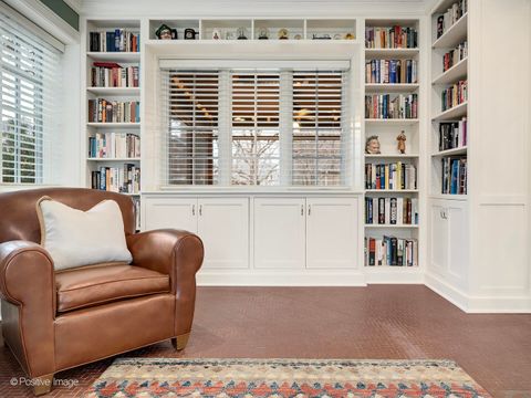 Tiny photo for 225 S Stone Avenue, La Grange, IL 60525 (MLS # 12556625)