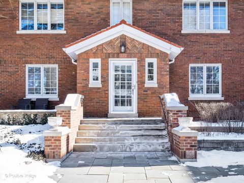 Tiny photo for 225 S Stone Avenue, La Grange, IL 60525 (MLS # 12556625)