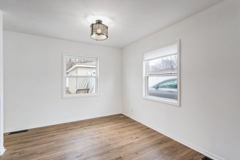 Tiny photo for 303 SPRUCE Street, North Aurora, IL 60542 (MLS # 12543817)