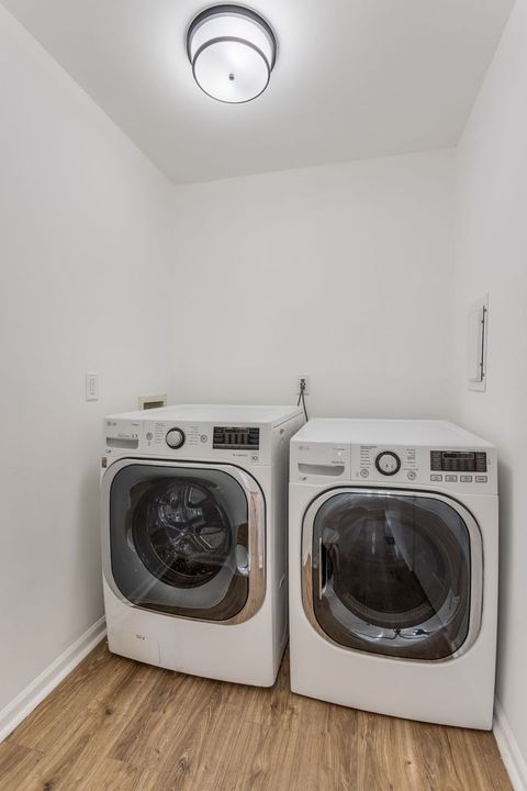 Tiny photo for 303 SPRUCE Street, North Aurora, IL 60542 (MLS # 12543817)