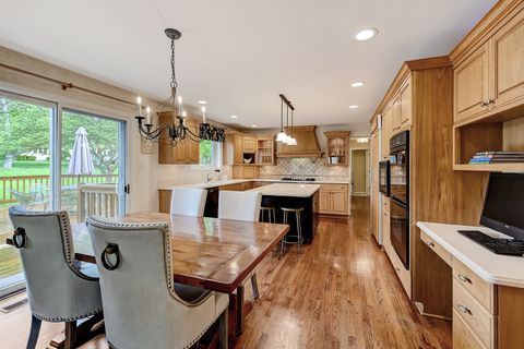 Tiny photo for 11516 Burr Oak Lane, Burr Ridge, IL 60527 (MLS # 12288249)