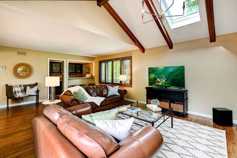 Tiny photo for 11516 Burr Oak Lane, Burr Ridge, IL 60527 (MLS # 12288249)