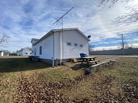 Tiny photo for 515 S Elm Street, Sesser, IL 62884 (MLS # 12549994)