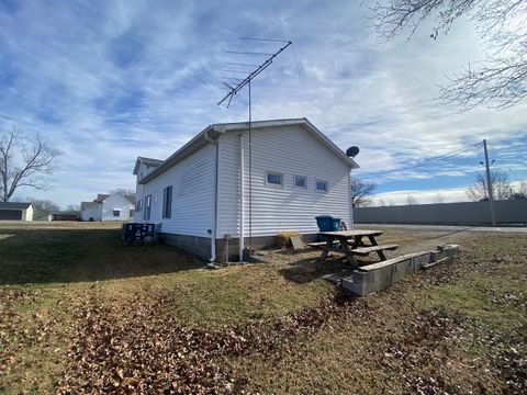 Tiny photo for 515 S Elm Street, Sesser, IL 62884 (MLS # 12549994)