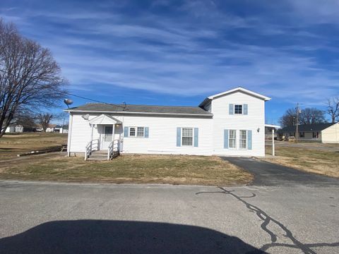 Tiny photo for 515 S Elm Street, Sesser, IL 62884 (MLS # 12549994)