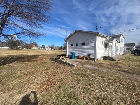 Tiny photo for 515 S Elm Street, Sesser, IL 62884 (MLS # 12549994)