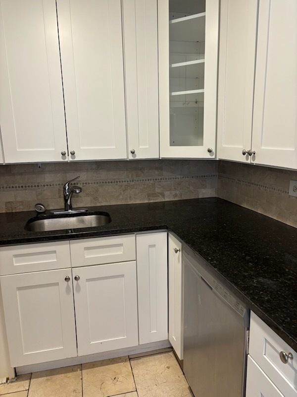 7204 N Ashland Boulevard A