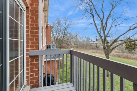 Tiny photo for 1344 S Lorraine Road #C, Wheaton, IL 60189 (MLS # 12567945)