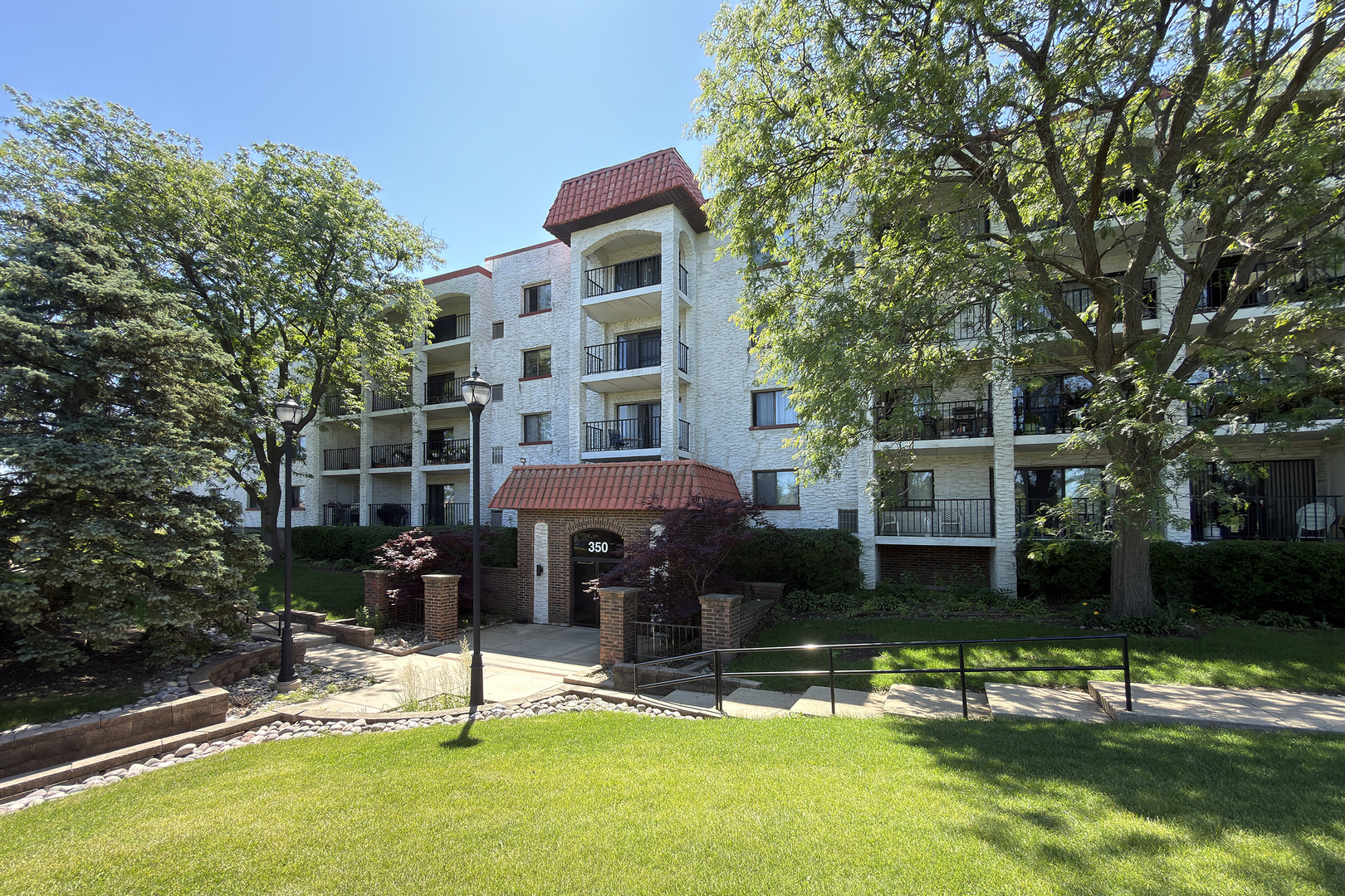 350 plum creek Drive 403