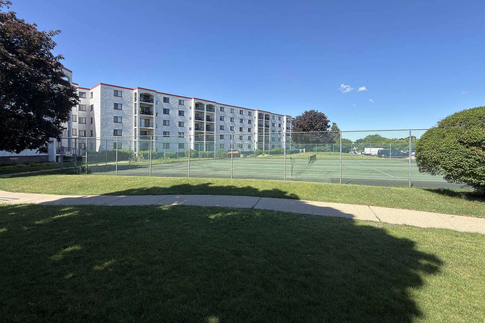 350 plum creek Drive 403