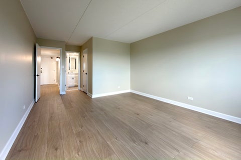 Tiny photo for 350 plum creek Drive #403, Wheeling, IL 60090 (MLS # 12684948)