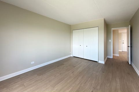 Tiny photo for 350 plum creek Drive #403, Wheeling, IL 60090 (MLS # 12684948)