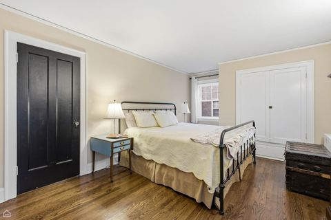 Tiny photo for 2221 Lincolnwood Drive, Evanston, IL 60201 (MLS # 12522573)