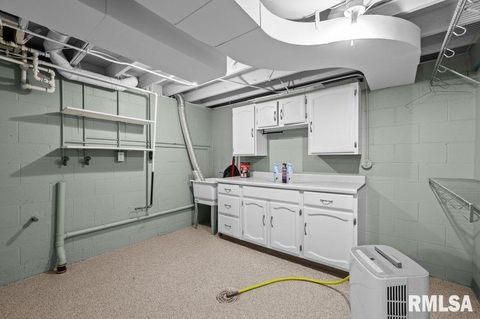 Tiny photo for 1358 W Garfield Street, Davenport, IA 52806 (MLS # QC4268628)