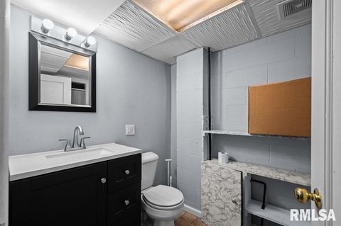 Tiny photo for 1358 W Garfield Street, Davenport, IA 52806 (MLS # QC4268628)