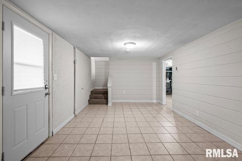 Tiny photo for 1358 W Garfield Street, Davenport, IA 52806 (MLS # QC4268628)