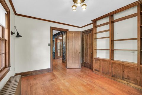 Tiny photo for 1001 S Douglas Avenue, Urbana, IL 61801 (MLS # 12455044)