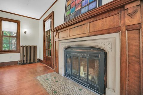 Tiny photo for 1001 S Douglas Avenue, Urbana, IL 61801 (MLS # 12455044)