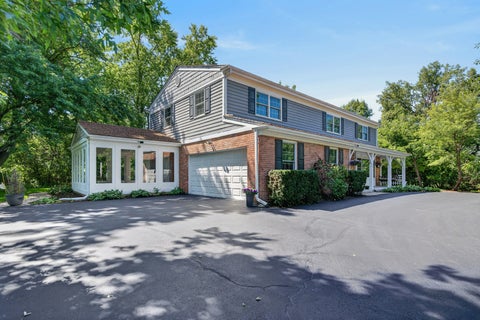 Photo of 2100 Stirling Road, Bannockburn, IL 60015 (MLS # 12733613)