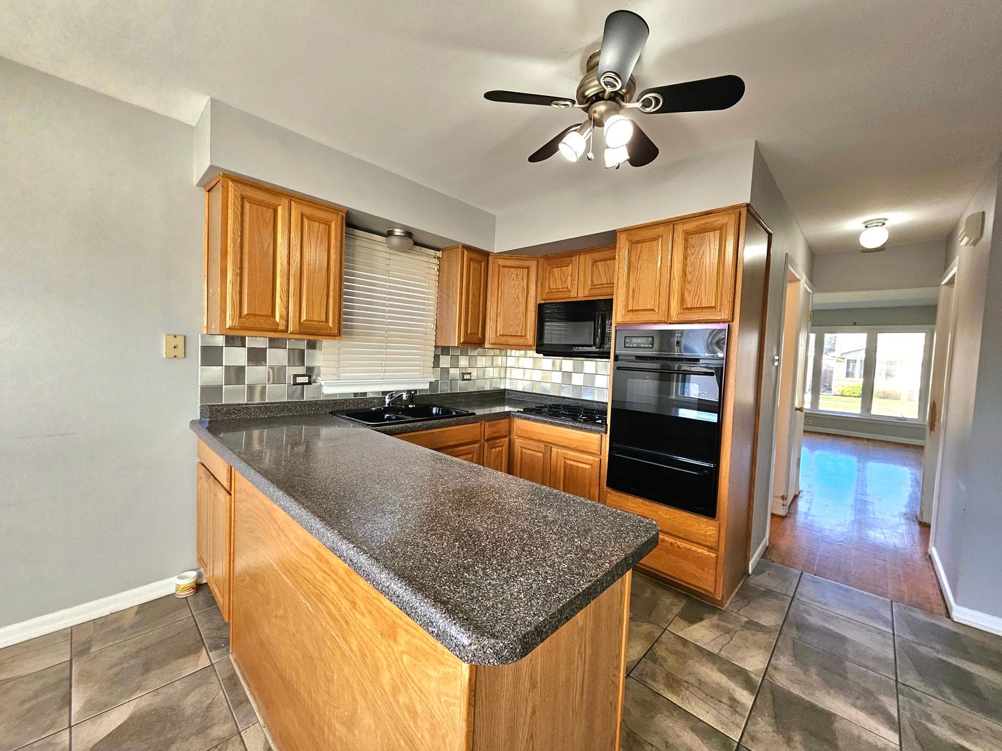 6831 W 64th Street