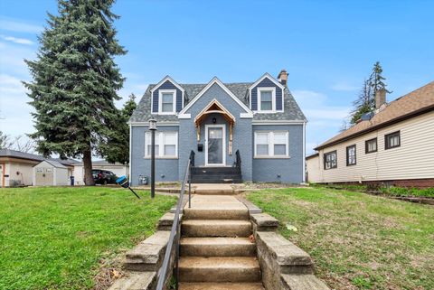 Photo of 2718 W 96th Place, Evergreen Park, IL 60805 (MLS # 12590303)