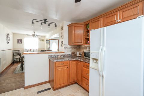 Tiny photo for 260 W Country Court, Bourbonnais, IL 60914 (MLS # 12564917)