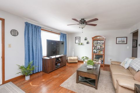 Tiny photo for 260 W Country Court, Bourbonnais, IL 60914 (MLS # 12564917)