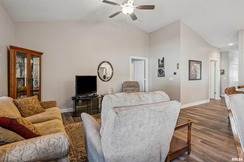 Tiny photo for 2406 13TH Street, Silvis, IL 61282 (MLS # QC4269441)