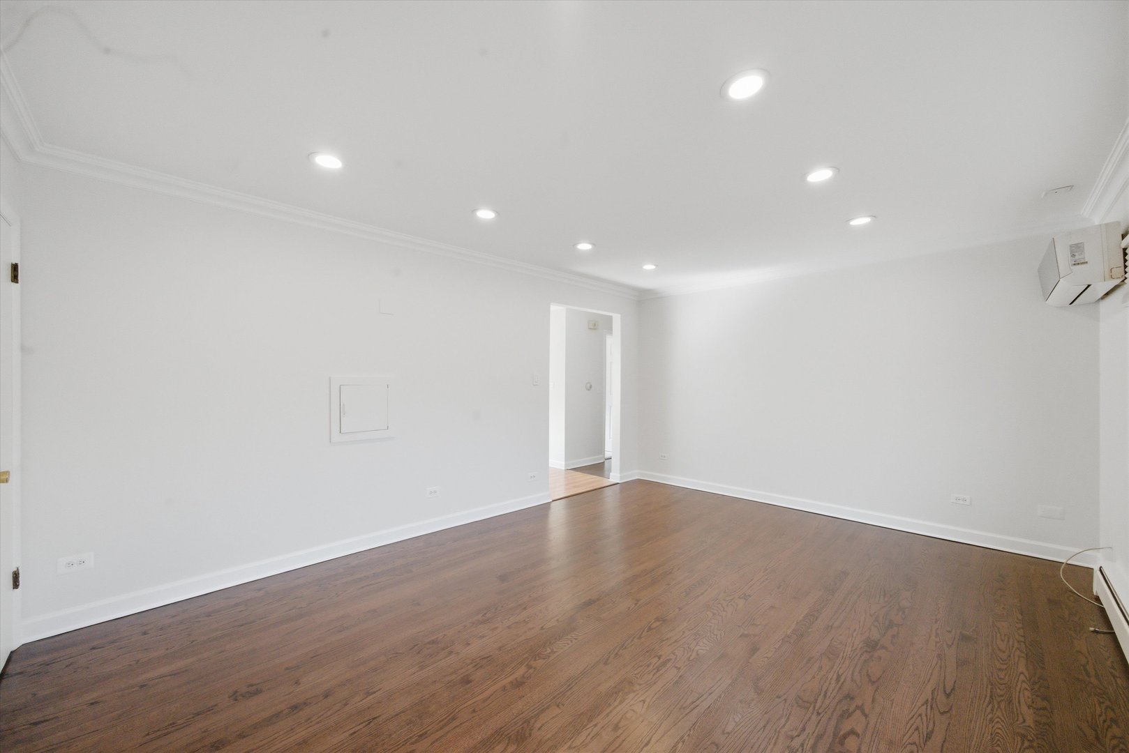 1331 W Chase Avenue 3A