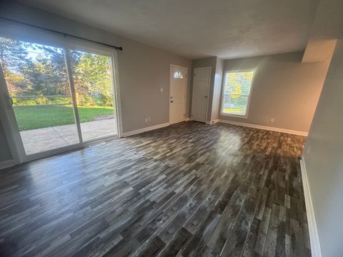 Tiny photo for 1606 E Stonehenge Drive #14-B, Sycamore, IL 60178 (MLS # 12493993)