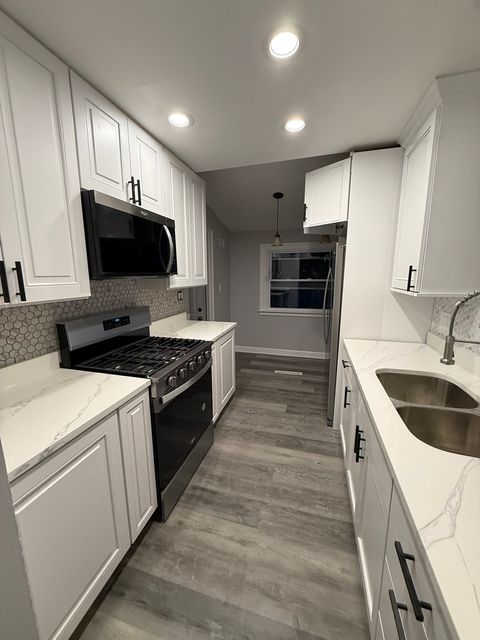 Tiny photo for 758 N Kenilworth Avenue, Glen Ellyn, IL 60137 (MLS # 12525344)