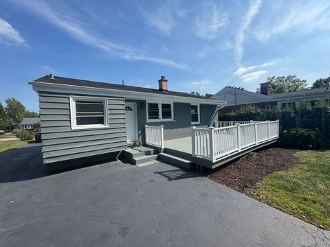 Tiny photo for 758 N Kenilworth Avenue, Glen Ellyn, IL 60137 (MLS # 12525344)