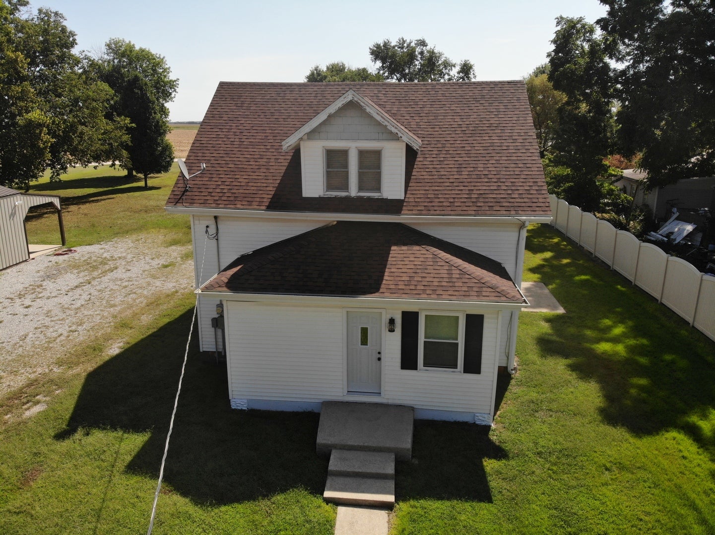 104 N Poplar Street