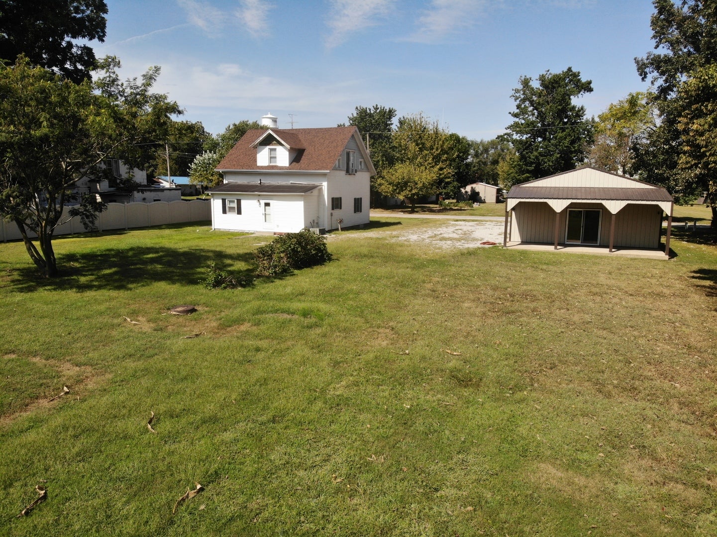 104 N Poplar Street