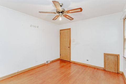 Tiny photo for 6317 N Lowell Avenue, Chicago, IL 60646 (MLS # 12648201)