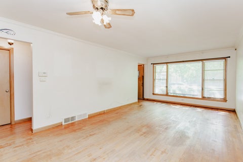 Tiny photo for 6317 N Lowell Avenue, Chicago, IL 60646 (MLS # 12648201)