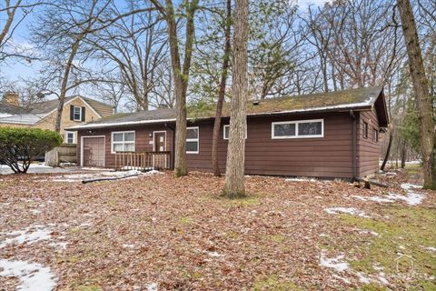 Photo of 2924 W Bonnie Brook Lane, Waukegan, IL 60087 (MLS # 12532213)