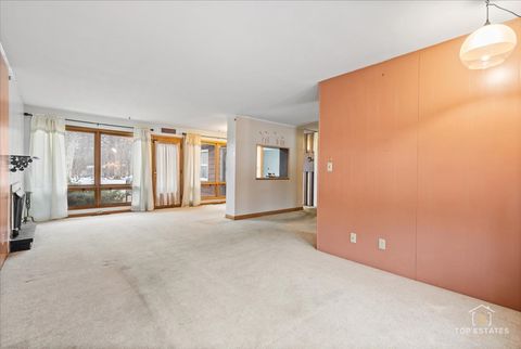 Tiny photo for 2924 W Bonnie Brook Lane, Waukegan, IL 60087 (MLS # 12532213)