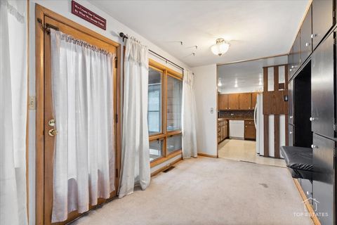 Tiny photo for 2924 W Bonnie Brook Lane, Waukegan, IL 60087 (MLS # 12532213)