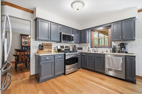 Tiny photo for 1512 Steeplechase Drive, Bloomington, IL 61701 (MLS # 12624939)